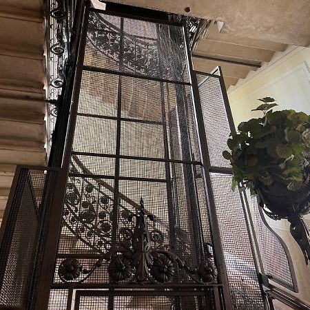 Casa Pagano Un Pezzo Di Cielo Su Milano Apartment Bagian luar foto