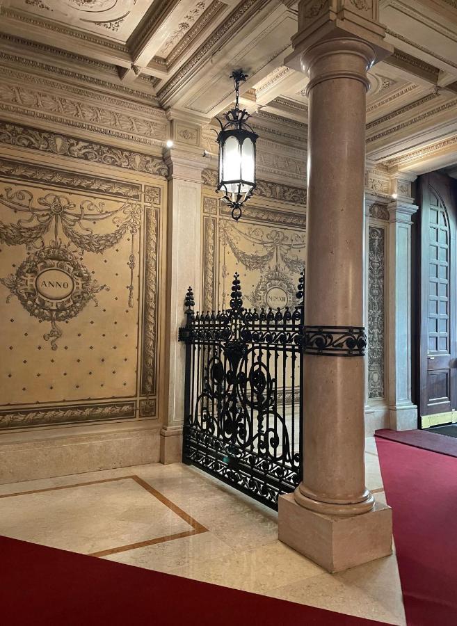 Casa Pagano Un Pezzo Di Cielo Su Milano Apartment Bagian luar foto